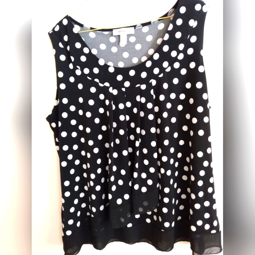 Dress Barn 14/16 Black and White Top